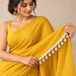 White Cowrie Shell Hanging Lace Border with Moti Beads for Saree, Blouse & Dupatta – 7 Meter
