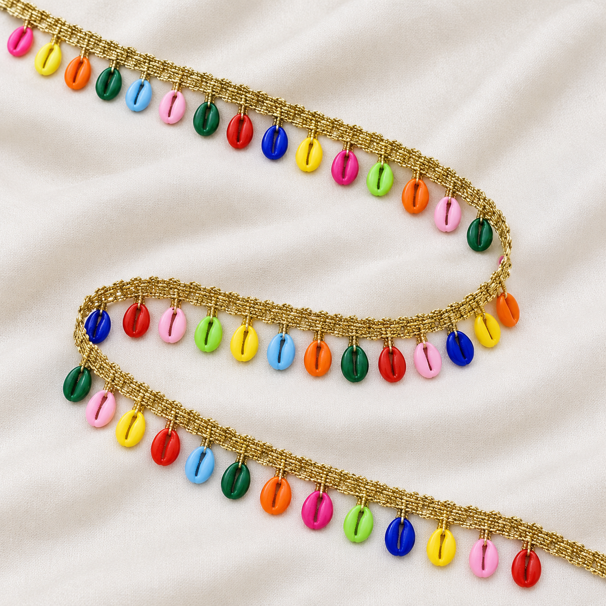 Multicolour Cowrie Shell Hanging Lace with Golden Border for Saree, Blouse & Dupatta – 7 Meter
